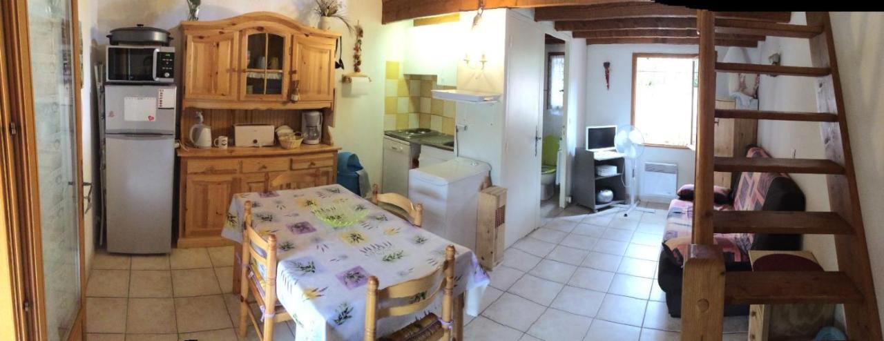 Mazet De Vacances Dans Le Domaine De L'Espai Saint-Martin-de-Brômes Eksteriør billede
